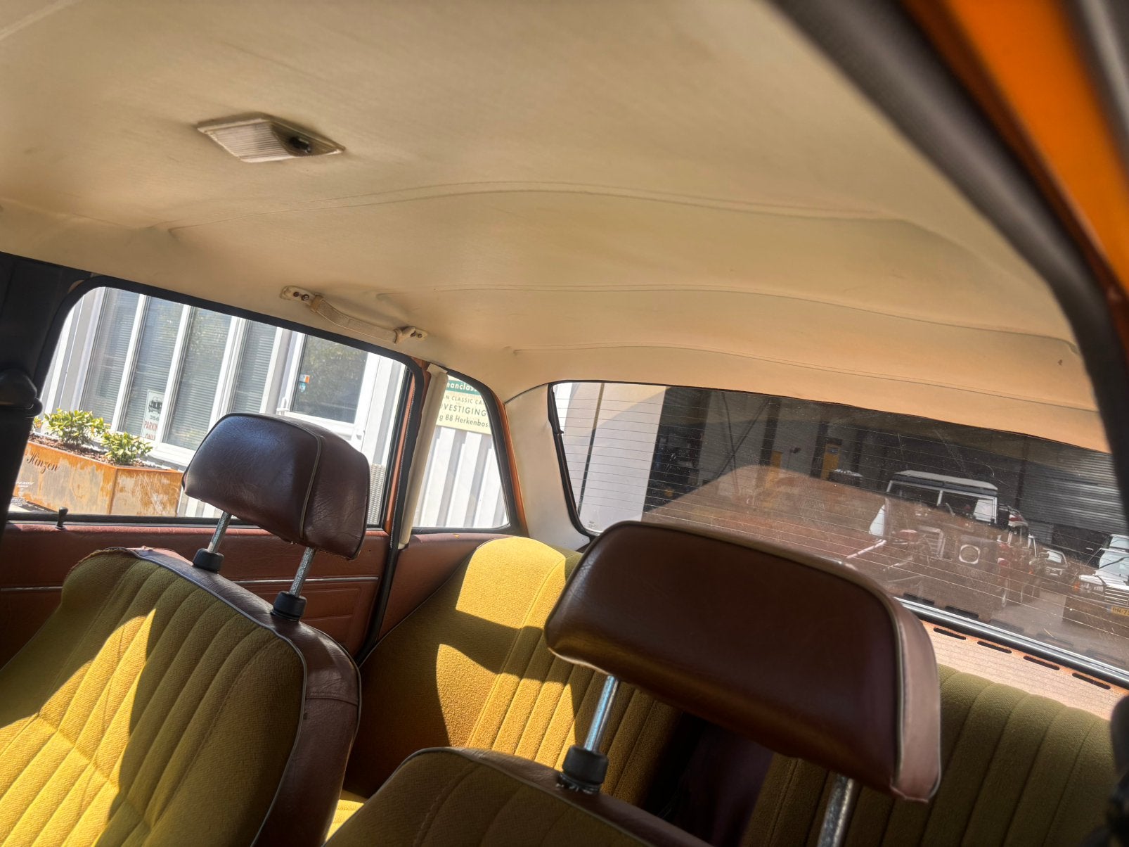 Leuke Volvo 144 automaat op lpg, foto 7