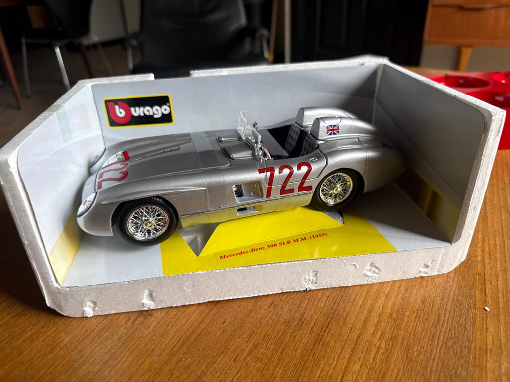 Burago Mercedes Benz 300 SLR MM 1955 schaalmodel, Hobby en Vrije tijd, Modelauto's | 1:18, Ophalen of Verzenden, Zo goed als nieuw