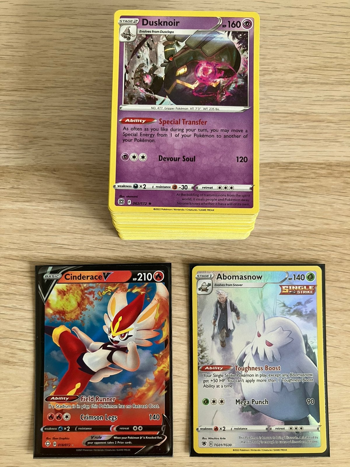 KADO TIP Set van 100 verschillende originele Pokemon kaarten, Ophalen of Verzenden, Zo goed als nieuw, Meerdere kaarten, Foil