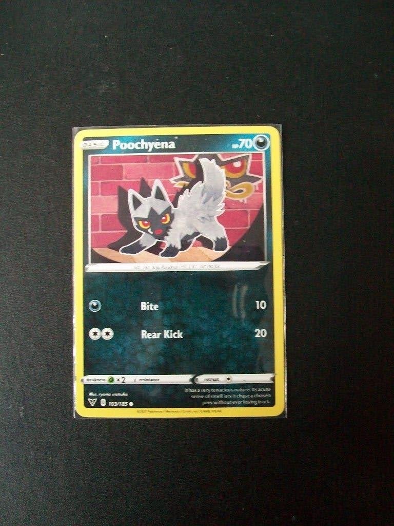 3357. Nieuwe Pokemon Kaart POOCHYENA hp 70 (103/185), Verzenden, Nieuw, Losse kaart, Foil