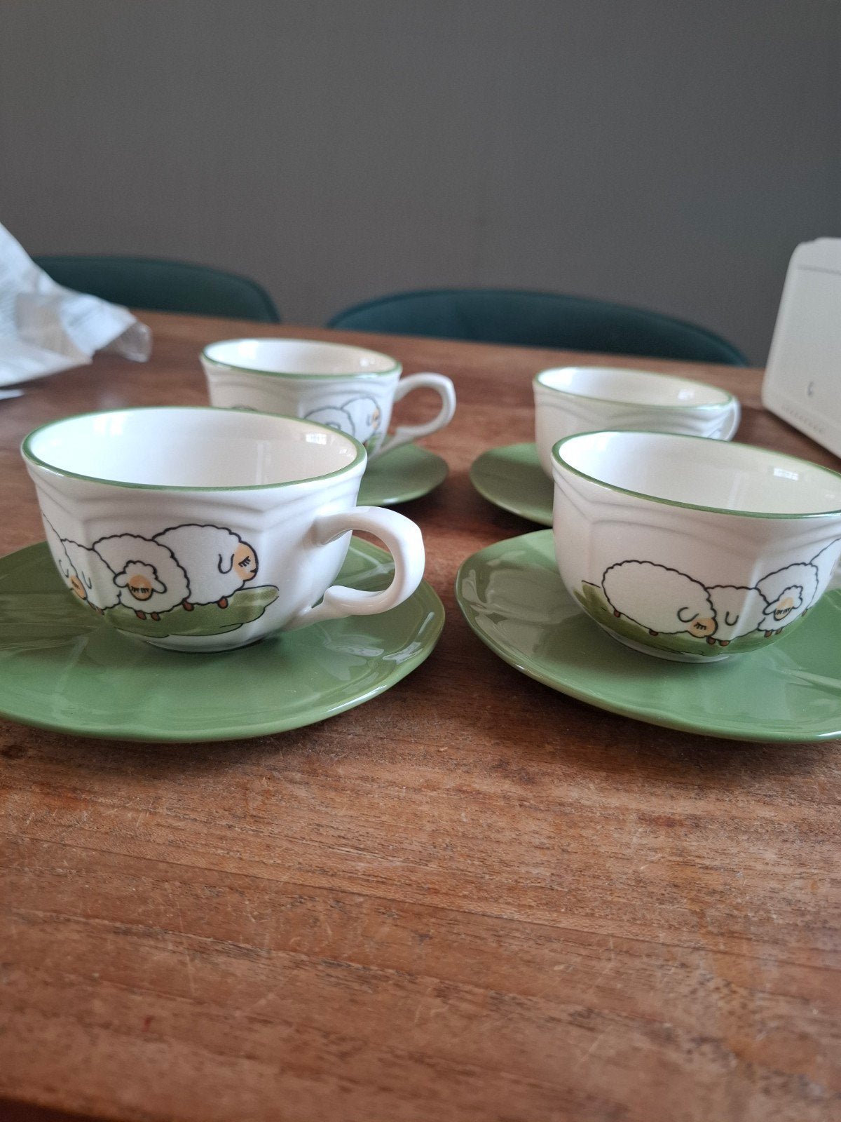zeller schaapjes servies kop en schotels, Overige merken, Ophalen of Verzenden, Zo goed als nieuw, Overige stijlen