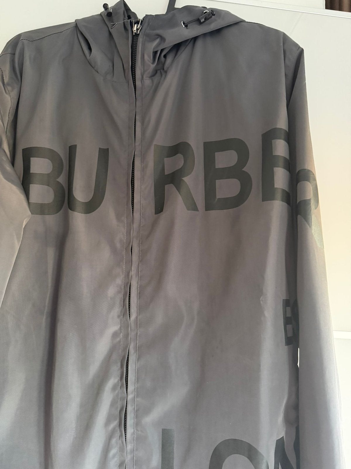 Burberry zomerjas, Ophalen of Verzenden, Zo goed als nieuw, Maat 48/50 (M), Grijs