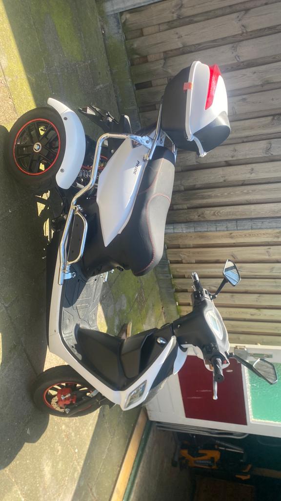Niponia driewielscooter, Ophalen, Zo goed als nieuw, Elektrisch, Overige modellen