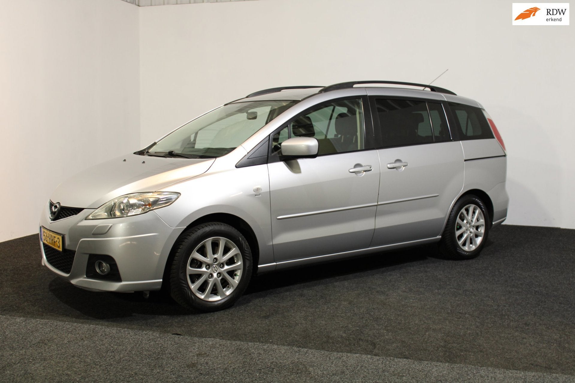 Mazda 5 1.8 Business | 7-Zitter | LMVelgen | Nieuwe APK en a, Auto's, Mazda, Stof, Gebruikt, Zwart, 4 cilinders