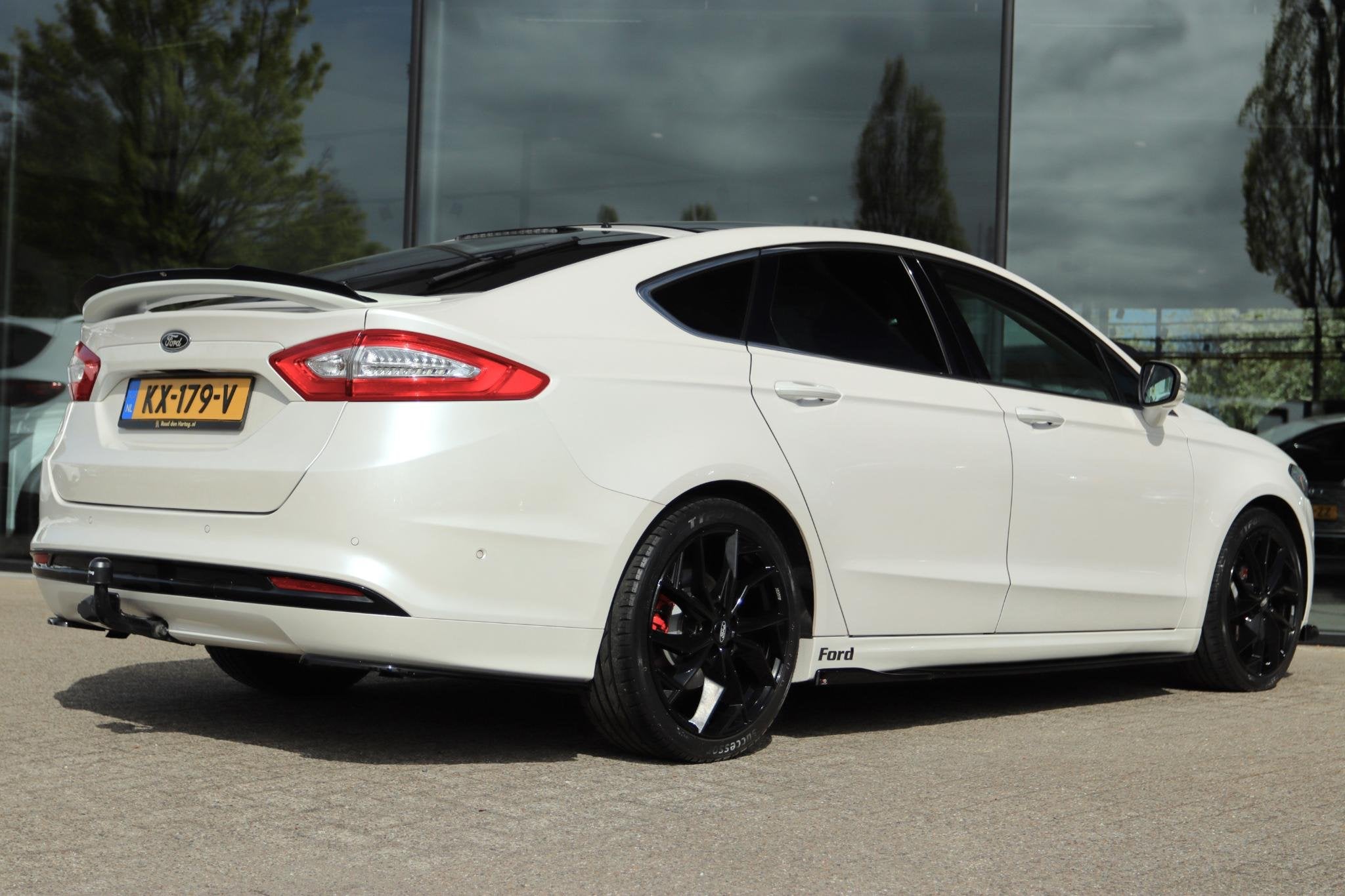 FORD MONDEO 1.5 TITANIUM SPORT | MAXTON | PANO | PARELMOER |, Auto's, Voorwielaandrijving, Stof, Euro 6, 4 cilinders