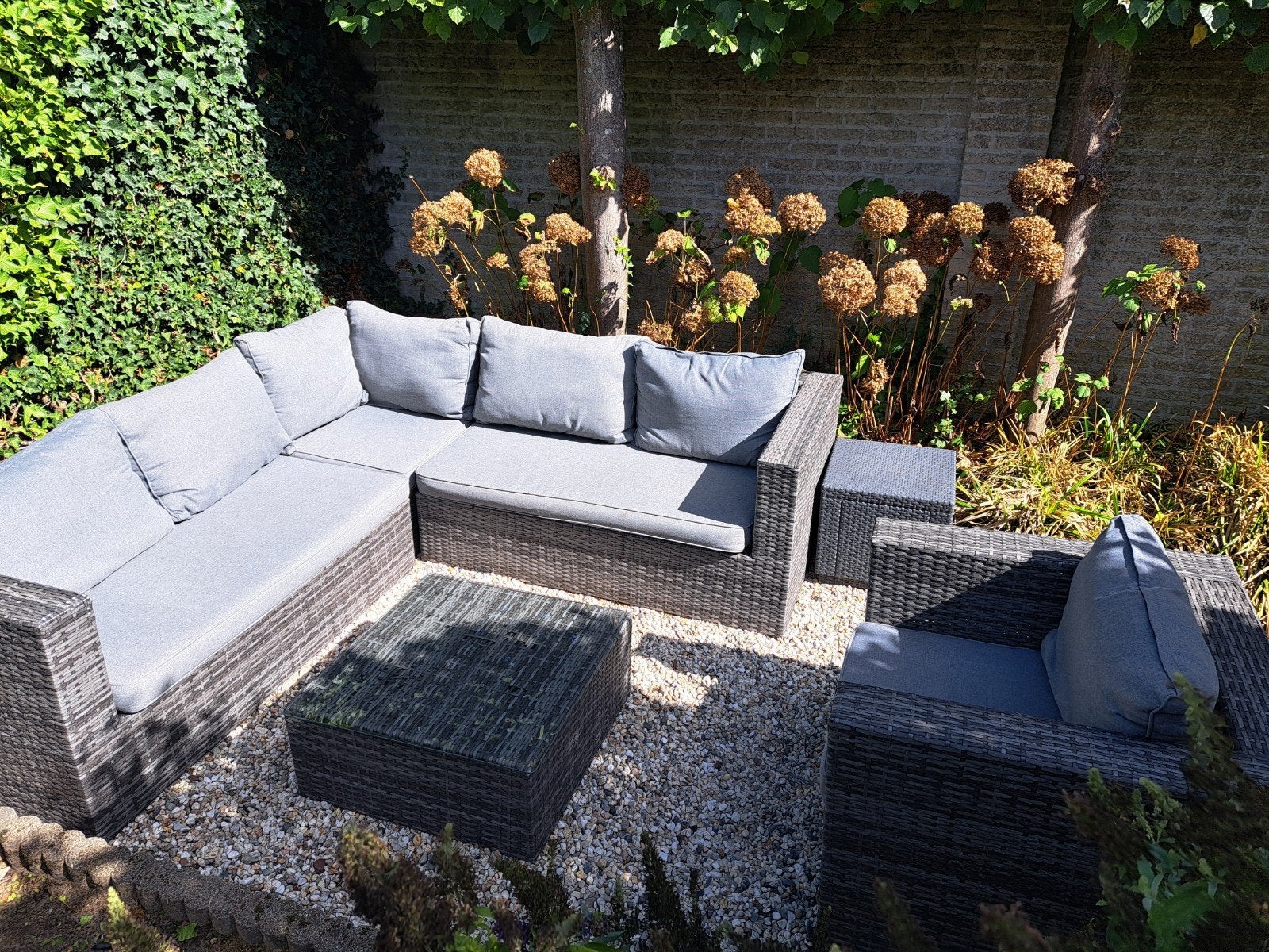 Wicker Loungeset met tafel en Kussens, Ophalen, Gebruikt, 3 zitplaatsen, Bank
