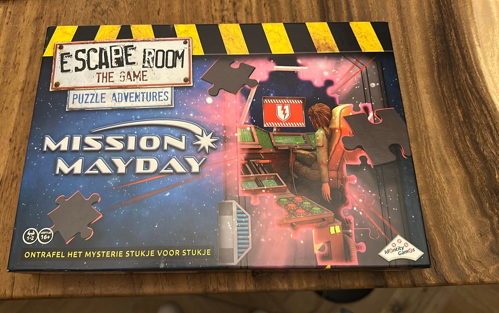 Escape room the game puzzle adventures mossion mayday, Hobby en Vrije tijd, Gezelschapsspellen | Bordspellen, Ophalen of Verzenden