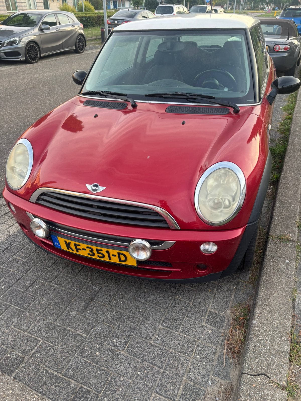 Mini 1.6 16V ONE 2006/Fiat Punto 2009 1.4
