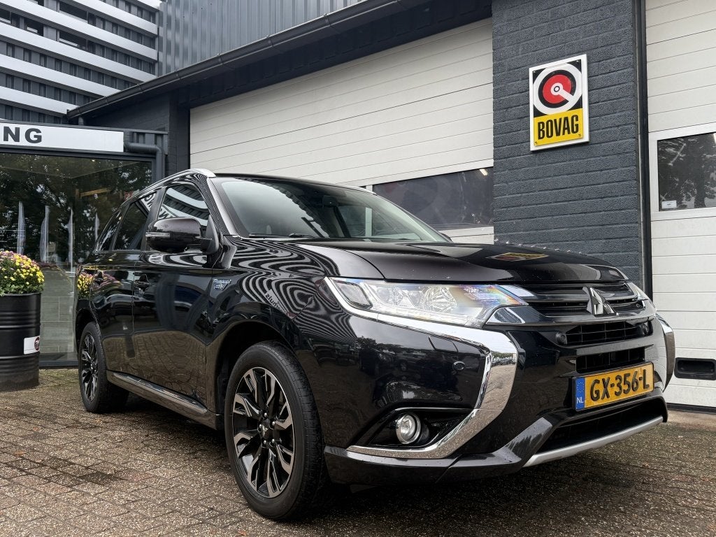 Mitsubishi Outlander 2.0 PHEV Instyle+, 1998 cc, Euro 6, 4 cilinders, 1820 kg