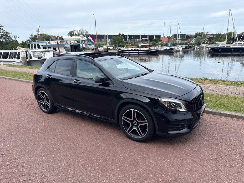 Mercedes-Benz GLA-klasse 180 Sport Edition, Auto's, Mercedes-Benz, Bedrijf, Te koop, GLA, ABS, Achteruitrijcamera, Adaptive Cruise Control