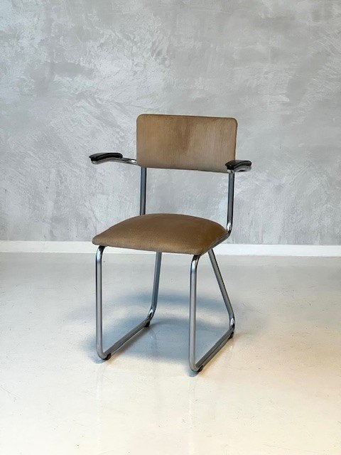 Ahrend de Cirkel eetkamerstoel vintage sledestoel beige, Gebruikt, Leer, Bruin, .