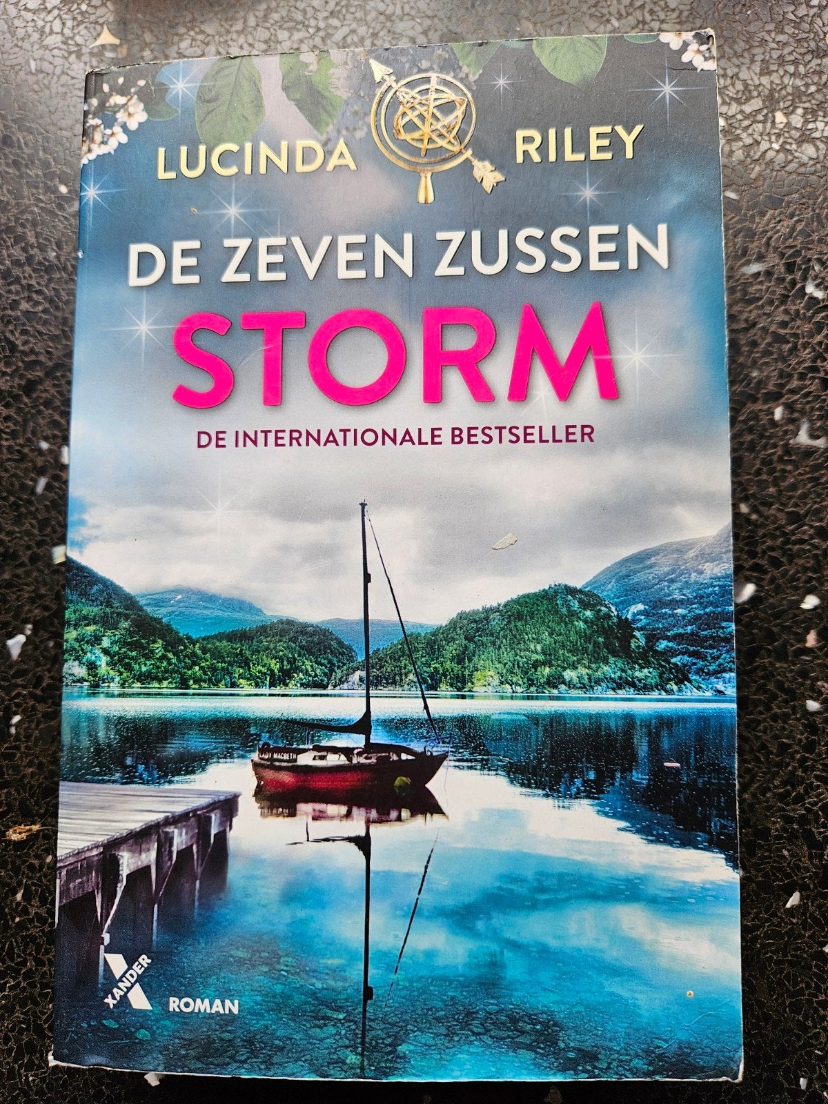 De Zeven Zussen - Storm (Lucinda Riley), Ophalen of Verzenden, Lucinda Riley, Nederland