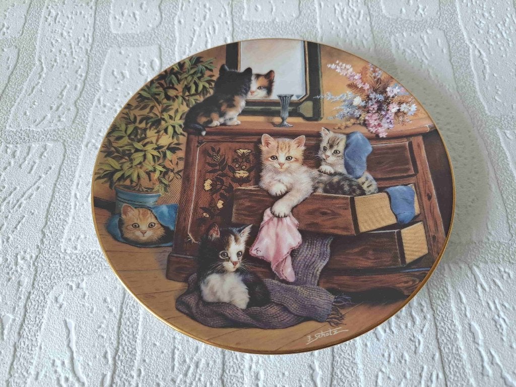 Poezen in de Wasruimte Wandbord Kahla 1994 (D20cm), Ophalen of Verzenden, Gebruikt