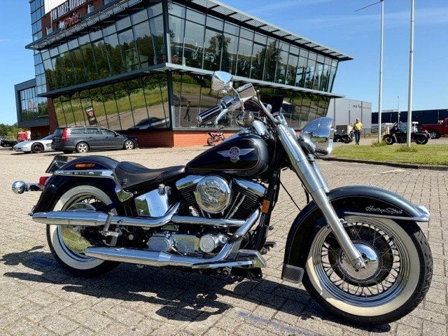 Harley-Davidson FLSTN SOFTAIL NOSTALGIA (bj 1994), Motoren, Dopplerlaan 26
9207 HC  Drachten, NL, H-D Benelux B.V., Gebruikt, Info@m-point.frl