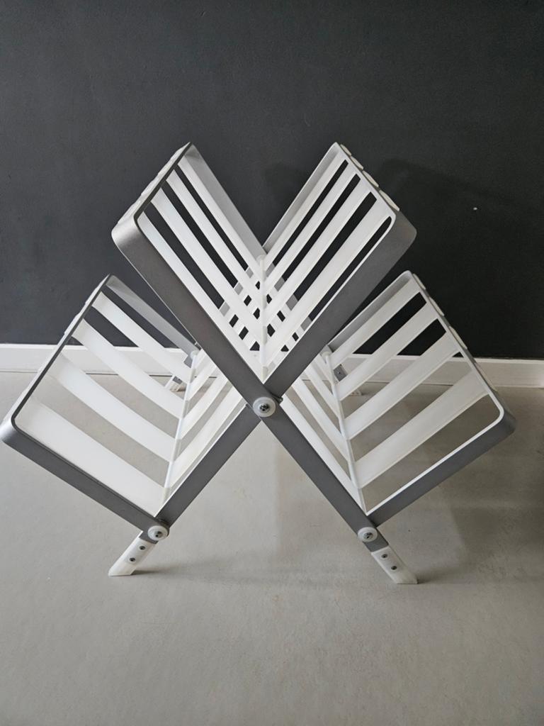 Rexite News 2400 WIT Lectuurbak Design Raul Barbieri, Huis en Inrichting, Woonaccessoires | Krantenbakken en Lectuurbakken, Ophalen of Verzenden