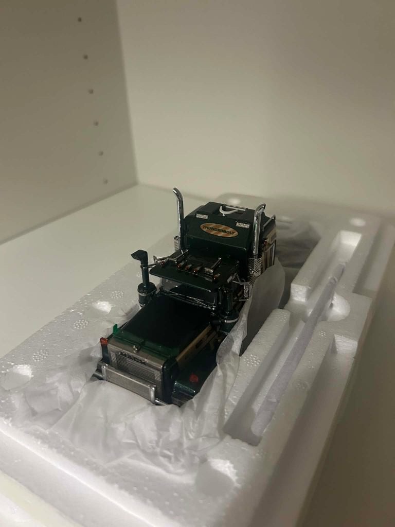 Drake Mack Bicentennial Thunderbolt, Hobby en Vrije tijd, Modelauto's | 1:50, Ophalen of Verzenden, Nieuw, Bus of Vrachtwagen