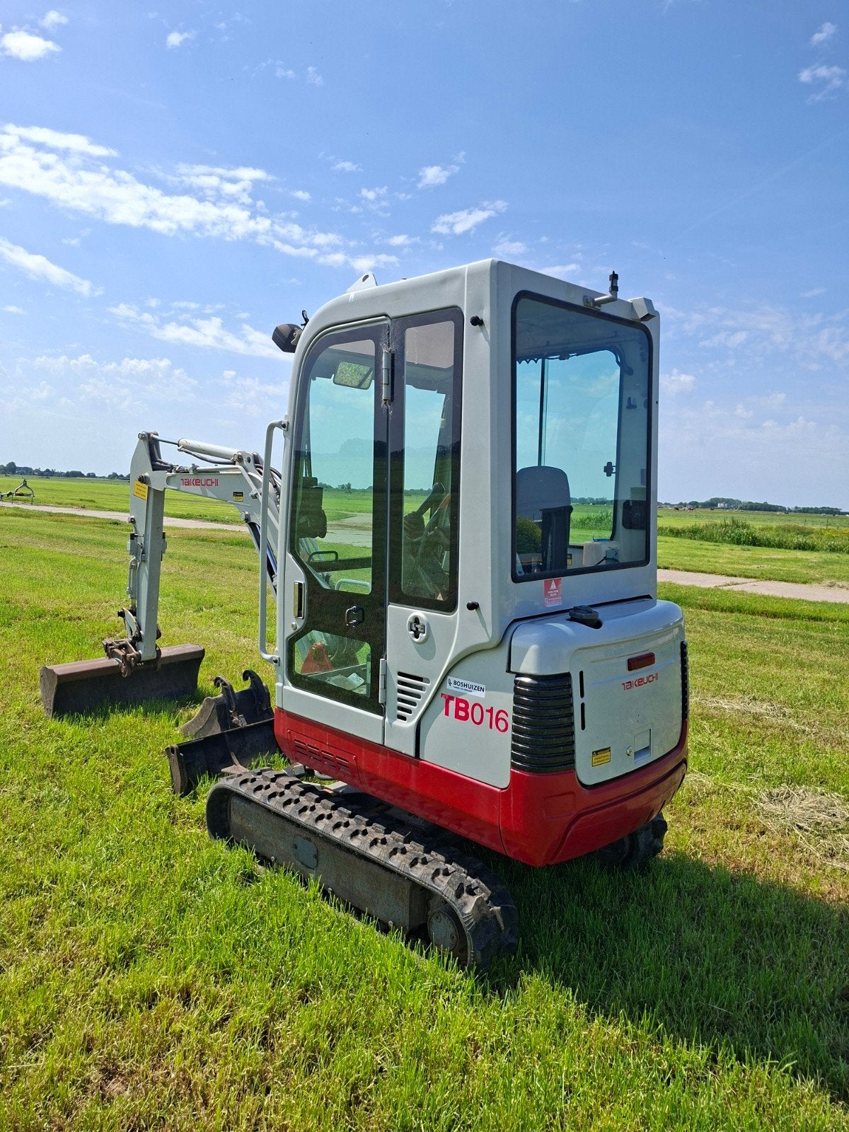 Takeuchi TB016 Minigraver - Compact en Krachtig, Zakelijke goederen, Machines en Bouw | Kranen en Graafmachines, Ophalen