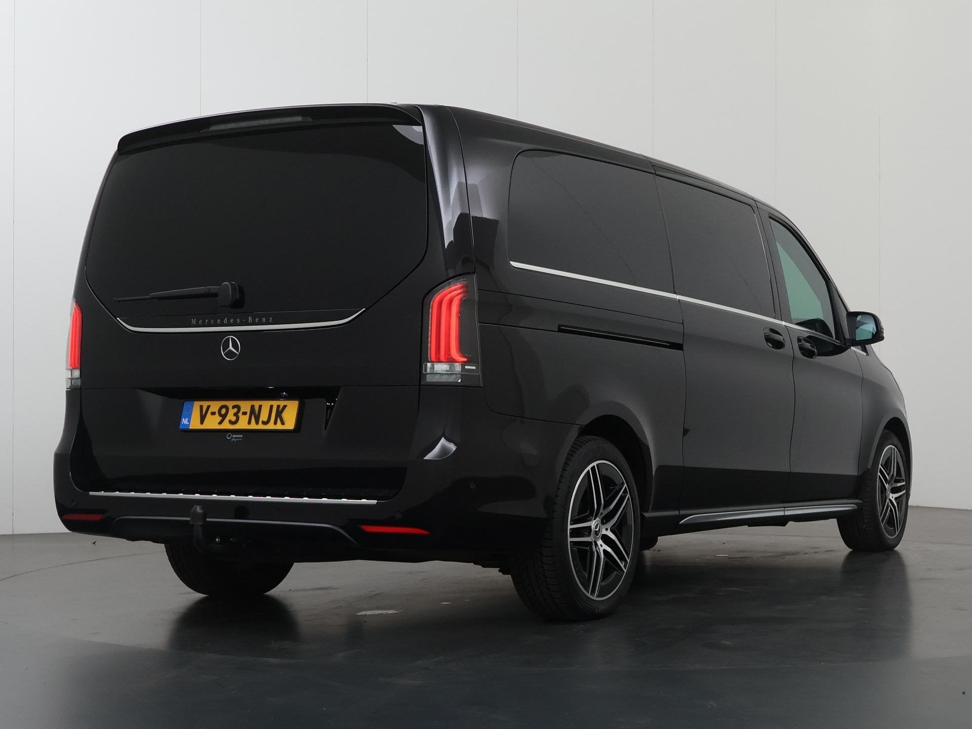 Mercedes-Benz V-klasse 300d | XL L3 | AMG | 4-MATIC | DUBBEL, Auto's, Gebruikt, 2000 kg, Zwart, Bedrijf