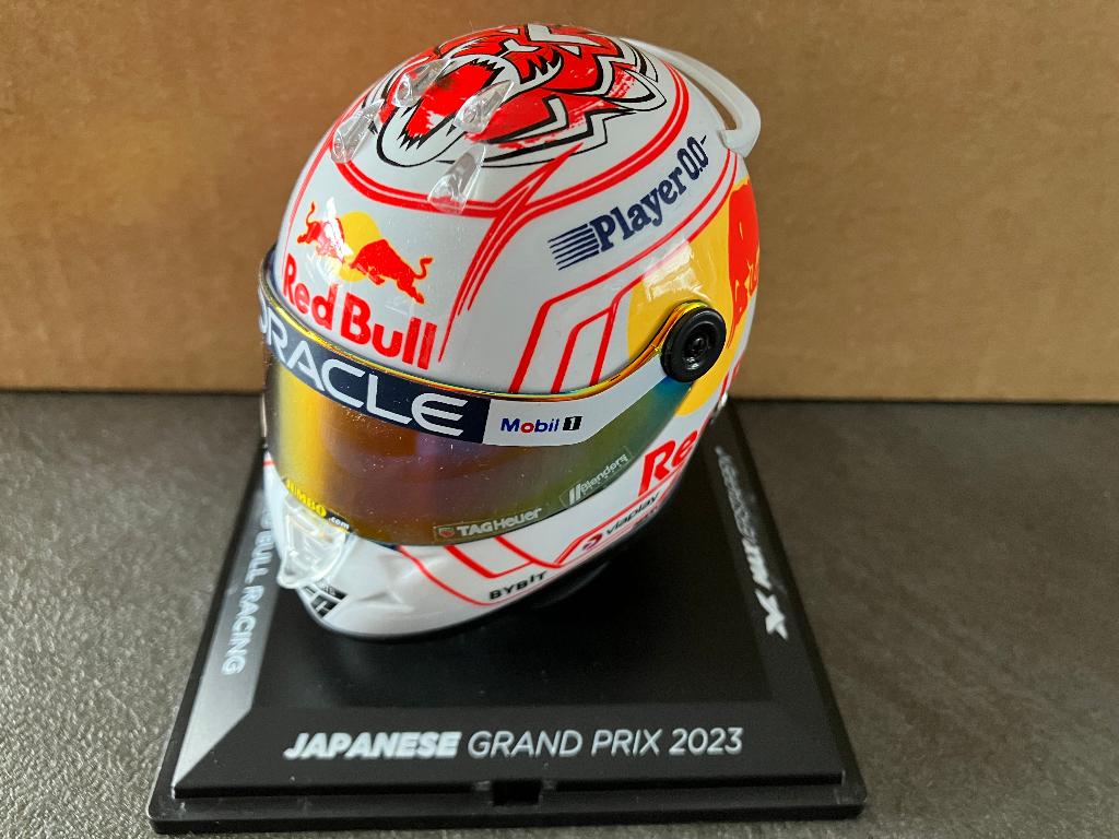 ✅ Max Verstappen 1:4 helm 2023 Japanese GP Red Bull RB19, Verzamelen, Automerken, Motoren en Formule 1, Ophalen of Verzenden, Nieuw