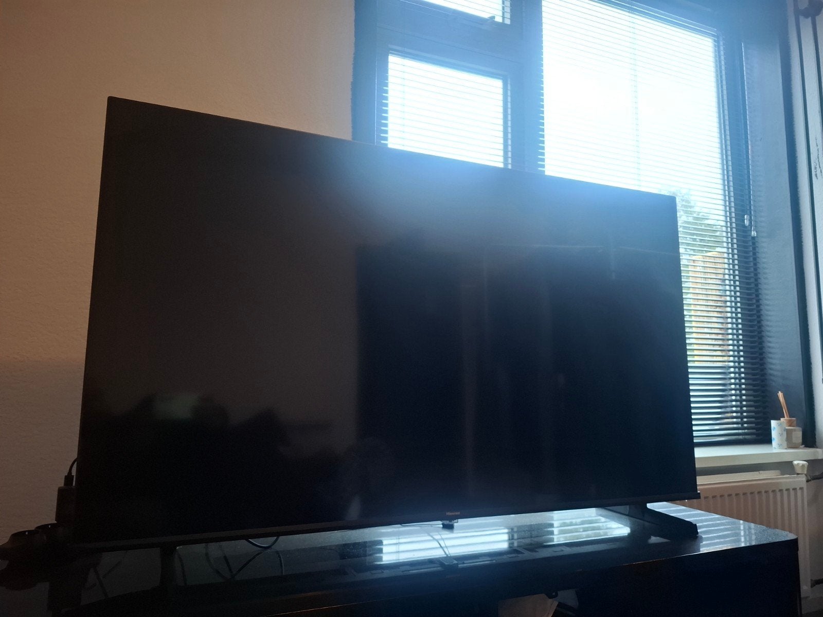 Hisense 55E71Q 55 inch QLED 4K Smart TV - Zo goed als nieuw, Ophalen, QLED, Zo goed als nieuw, 100 cm of meer