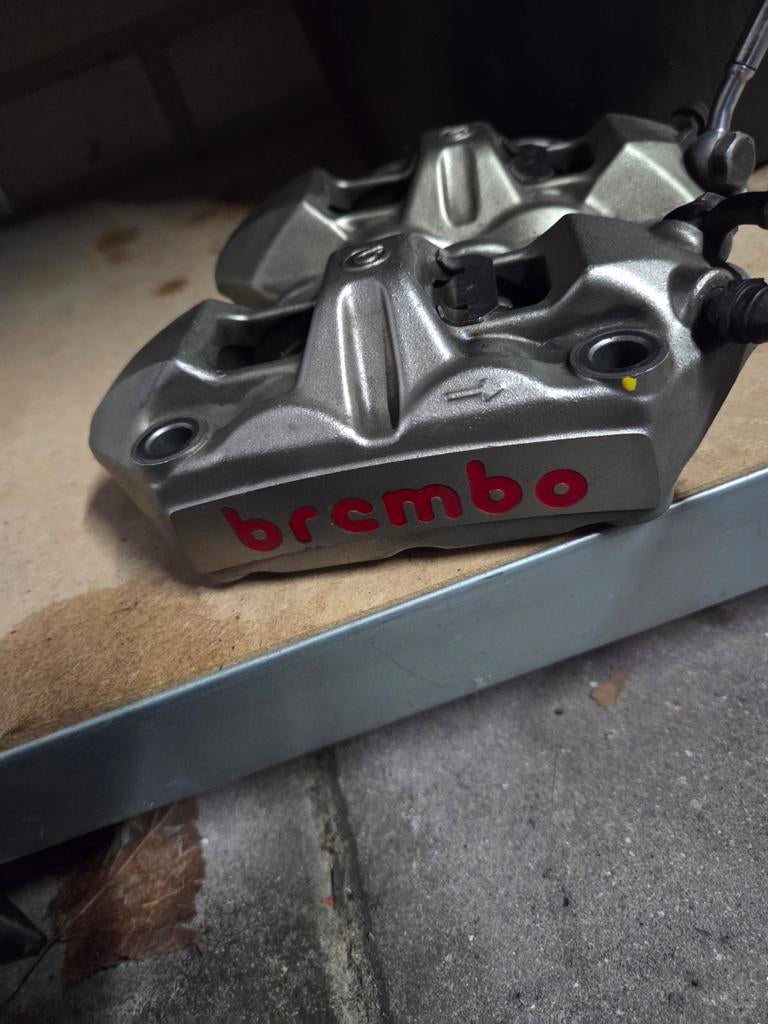 Brembo M4 remklauwen 100MM incl leidingen en pomp (S1000RR), Ophalen of Verzenden, Gebruikt