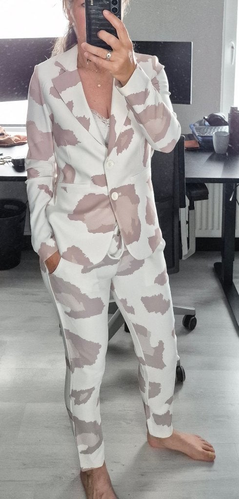 Prachtig pak (Jasje+ broek) van Zizo, maat 38, Kleding | Dames, Jasjes, Kostuums en Pakken, Kostuum of Pak, Beige, Ophalen of Verzenden