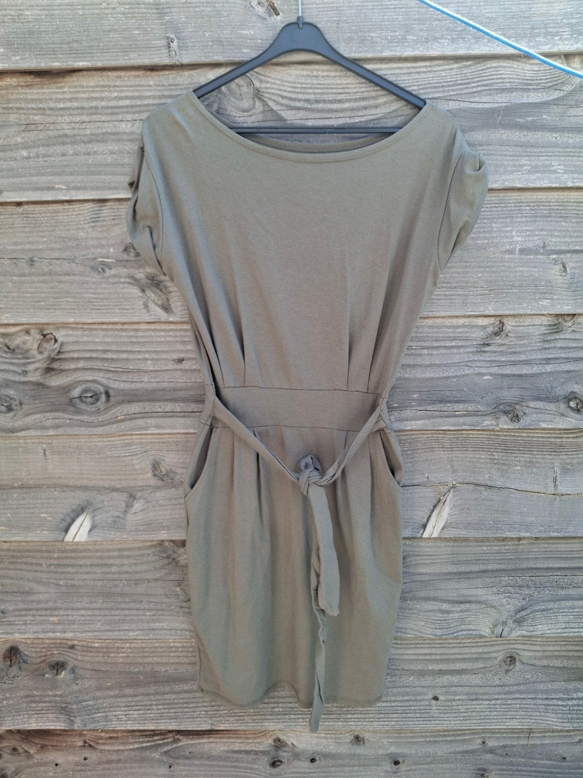 Kakhi groene strikjurk met zakken, Maat 38/40 (M), Blauw, Musthaves, Ophalen of Verzenden