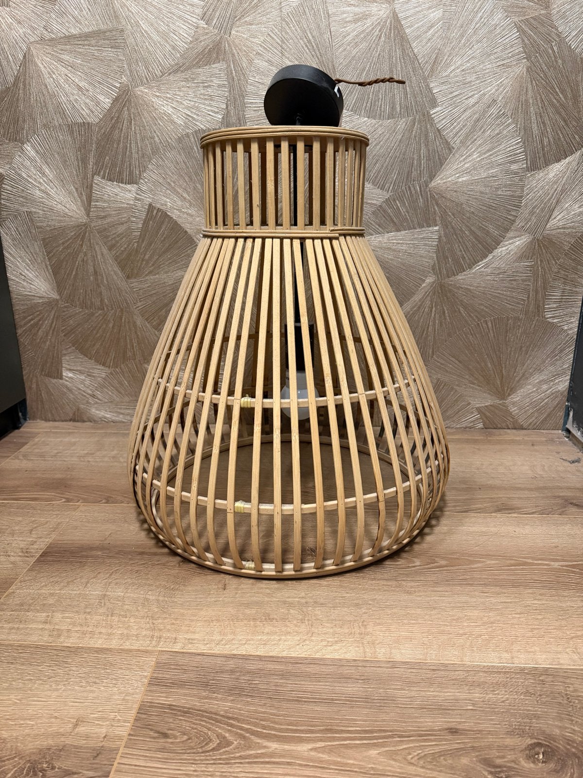 Bamboe hanglamp - Tjerk van Karwei, Ophalen, Zo goed als nieuw, Hout, 50 tot 75 cm
