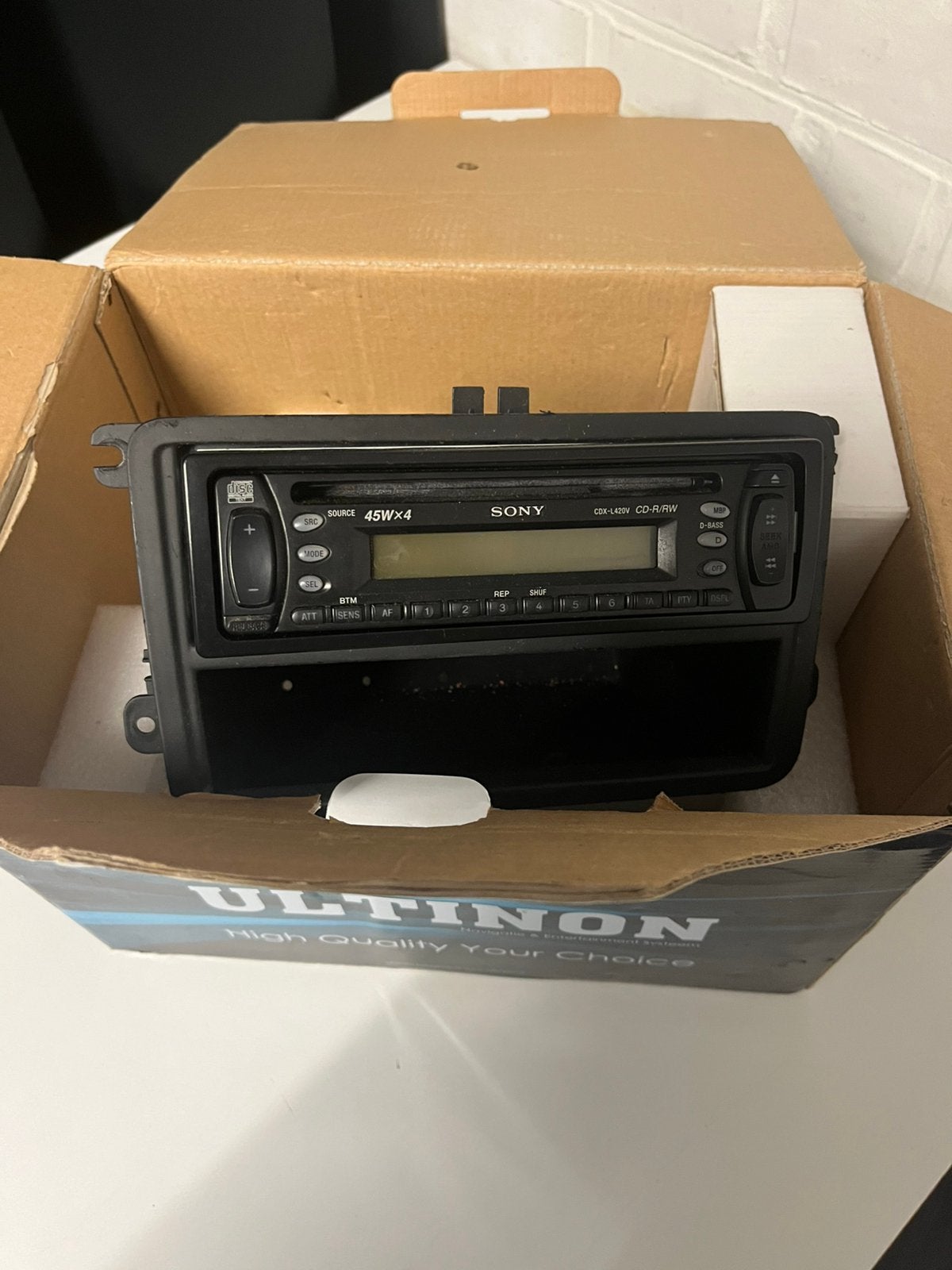 Sony  Auto Radio / CD Speler, Ophalen of Verzenden, Zo goed als nieuw
