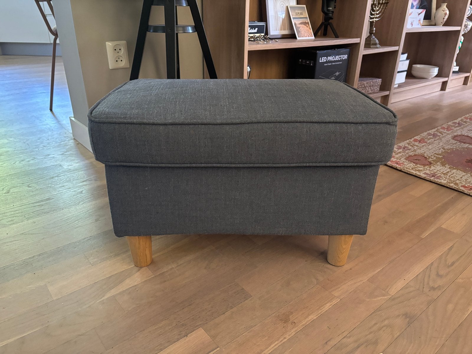 Strandmon ikea voetenbankje grijs igs, Ophalen, Minder dan 50 cm, Minder dan 50 cm, Zo goed als nieuw