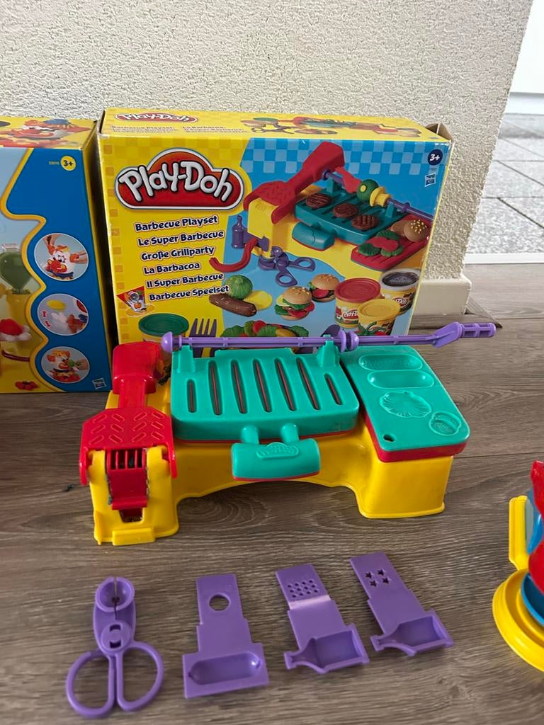 Play-Doh Klei Sets: Barbecue & Clown - Uitstekende Staat, Ophalen of Verzenden, Zo goed als nieuw, Knutselen