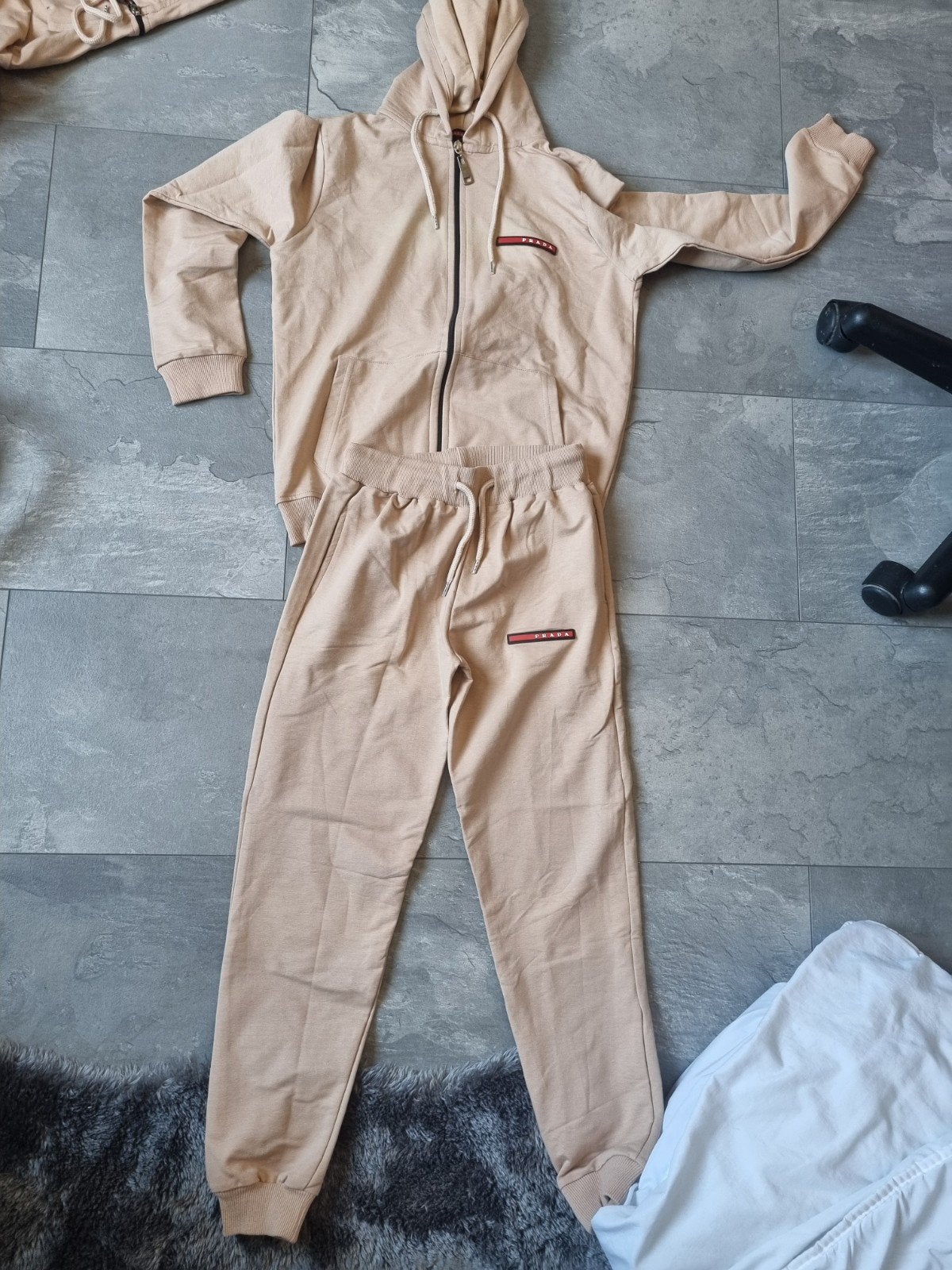 NIEUW!! Prada pak - Maat 164, Kleding | Heren, Beige, Nieuw, Overige maten, Ophalen of Verzenden