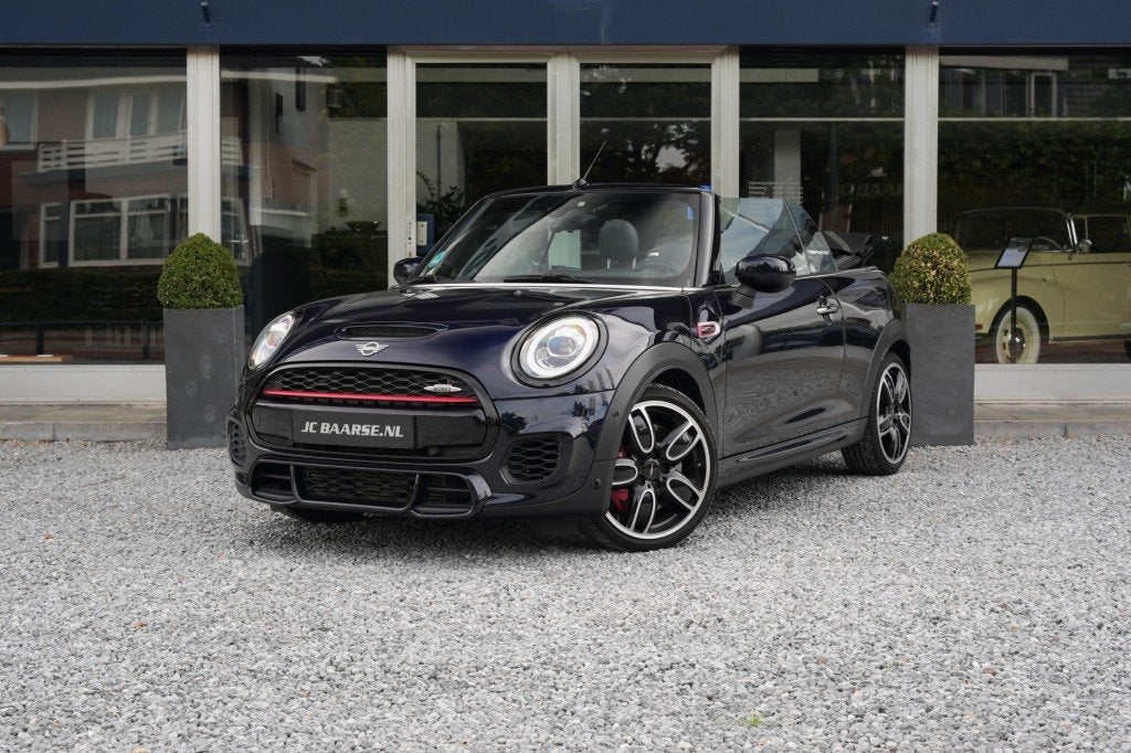 Mini CABRIO 2.0 JCW CHILI /LED/HAR-KAR/LEDER/PDC/CARPLAY, Auto's, 1998 cc, 232 pk, Gebruikt, Euro 6