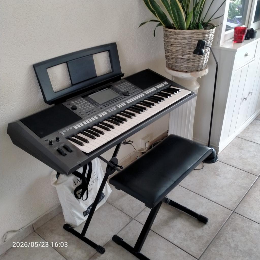 Yamaha PSR-S770 Keyboard - Zo goed als nieuw, Ophalen, 61 toetsen, Zo goed als nieuw, Midi-aansluiting