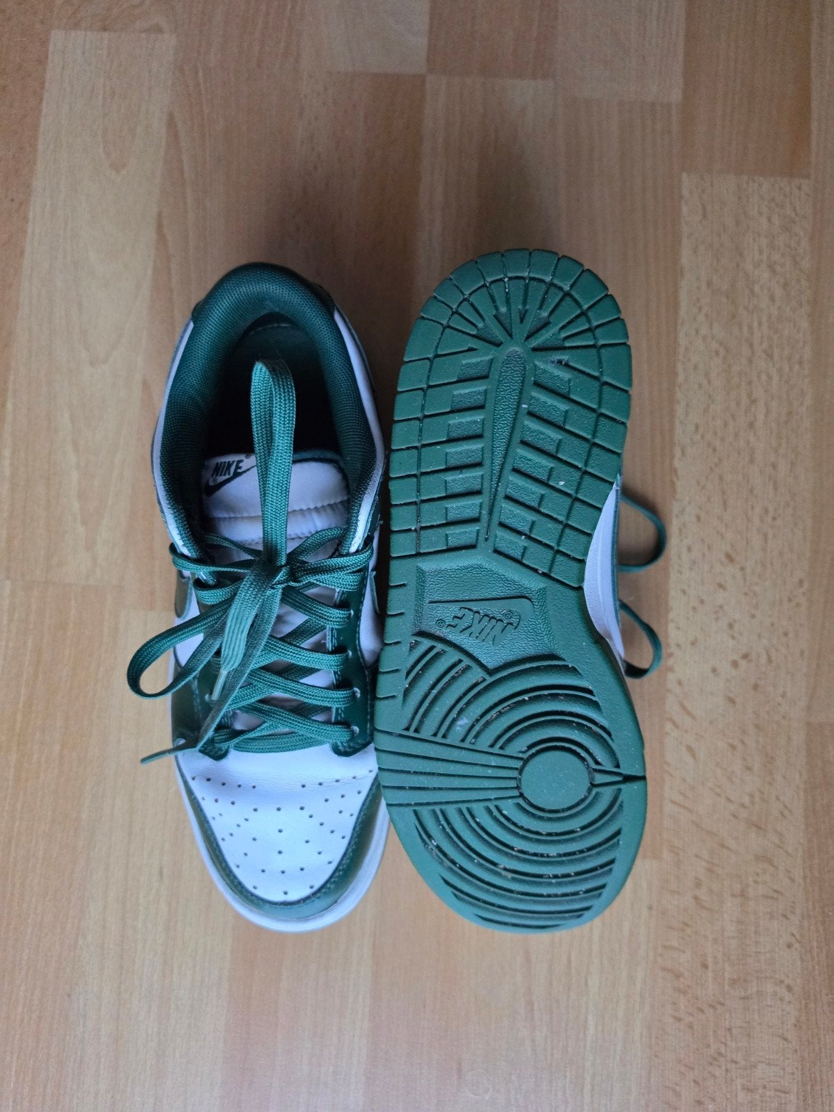 Nike Dunk Low "Team Green" sneakers - Maat 40, Nike, Ophalen of Verzenden, Sneakers of Gympen, Gedragen