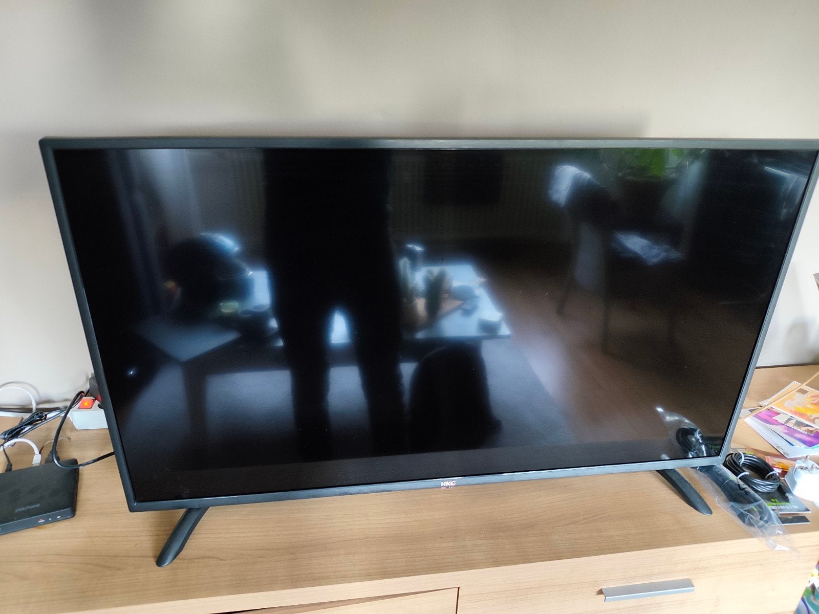 HKC LED TV - Zo goed als nieuw, LED, 50 Hz, 80 tot 100 cm, Zo goed als nieuw