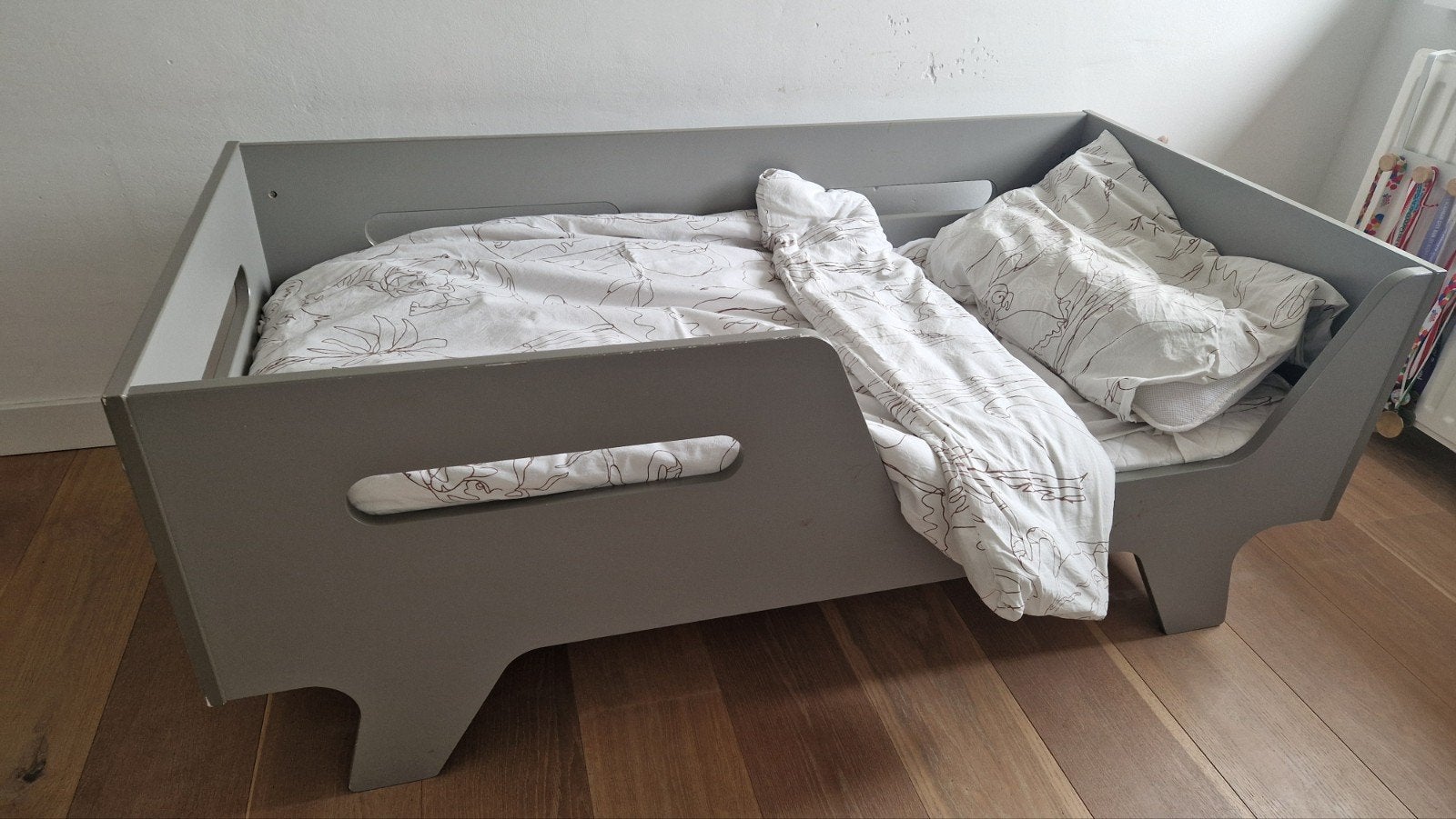 Petit Amélie peuterbed (evt incl. matras, dekbed&overtrekken, Kinderen en Baby's, Kinderkamer | Bedden, Ophalen, Gebruikt, 70 tot 85 cm