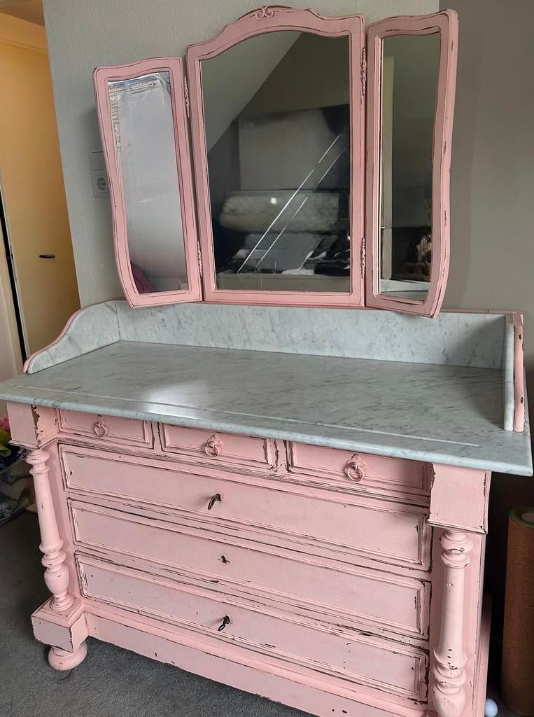 Brocante commode met drieluikspiegel, Ophalen
