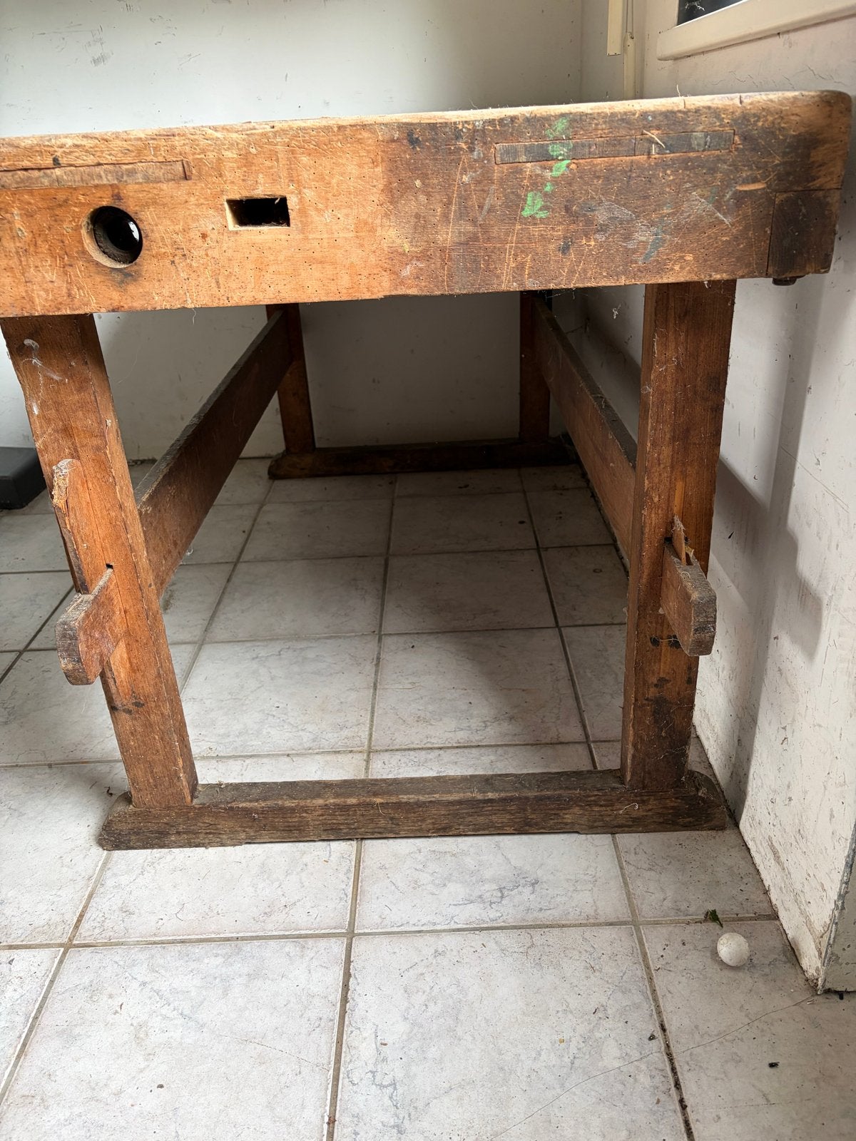 Robuuste houten werkbank, Doe-het-zelf en Verbouw, Ophalen, Gebruikt, 120 tot 170 cm, Bankschroef