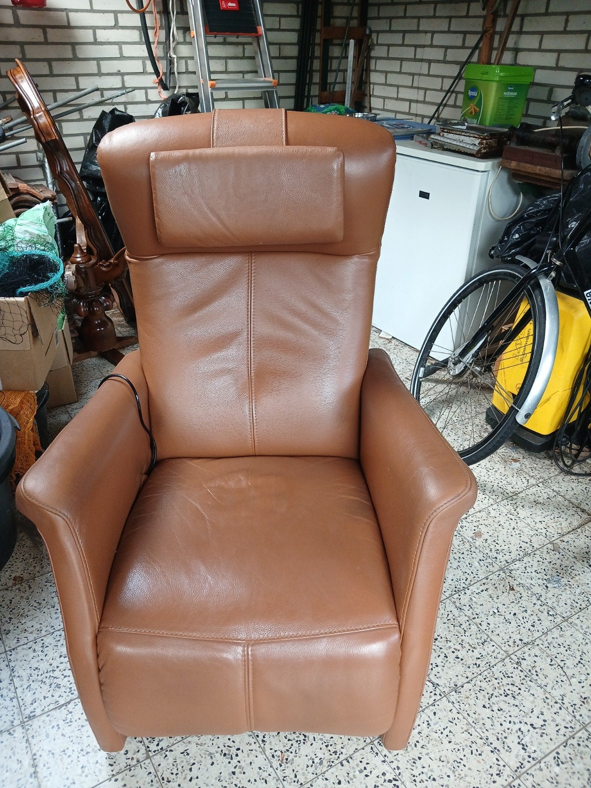 Comfortabele bruine leren relaxfauteuil, Ophalen, Gebruikt, 100 tot 125 cm, Modern comfort