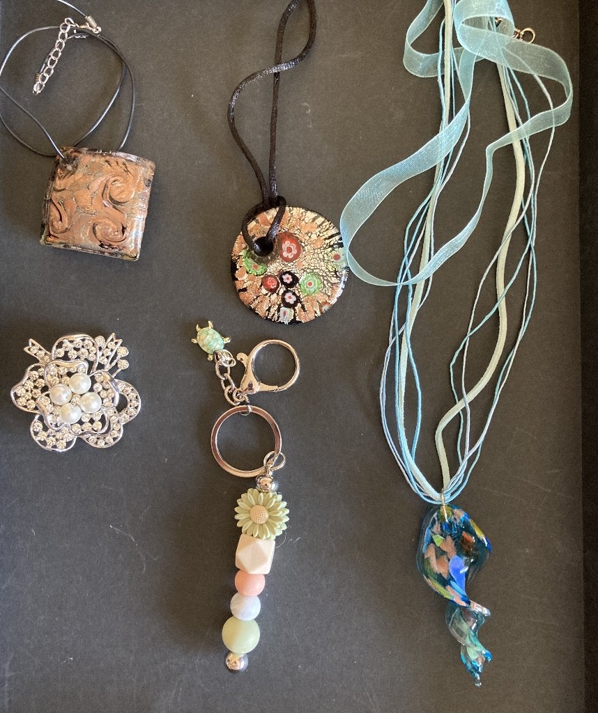 sieraden 5 stuks, Ophalen of Verzenden, Zo goed als nieuw, Overige kleuren, Overige materialen