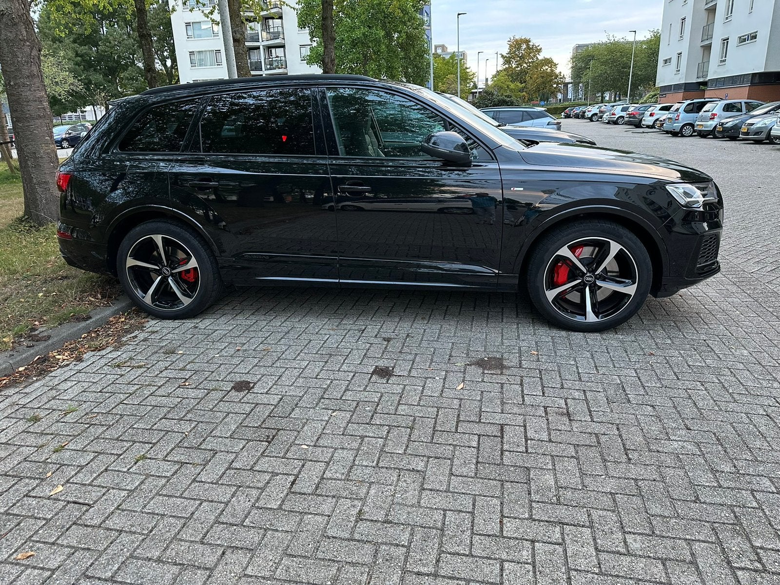 Audi Q7 55 Tfsi e 381pk Quattro Tiptronic 2022 Zwart, Auto's, Audi, Automaat, Euro 6, 2500 kg, 2500 kg