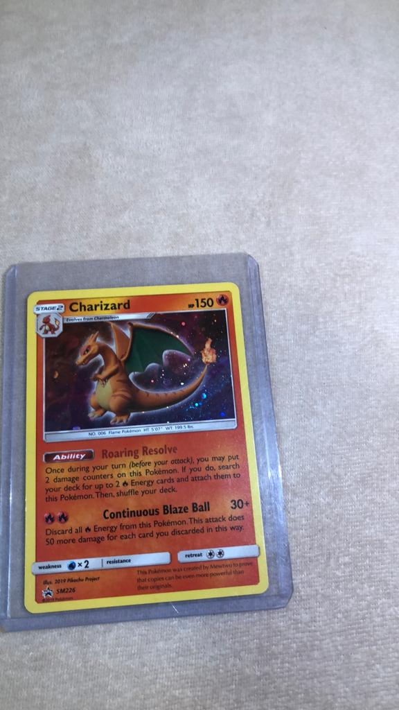 Zeldzame charizrad, Hobby en Vrije tijd, Verzamelkaartspellen | Pokémon, Ophalen of Verzenden, Zo goed als nieuw