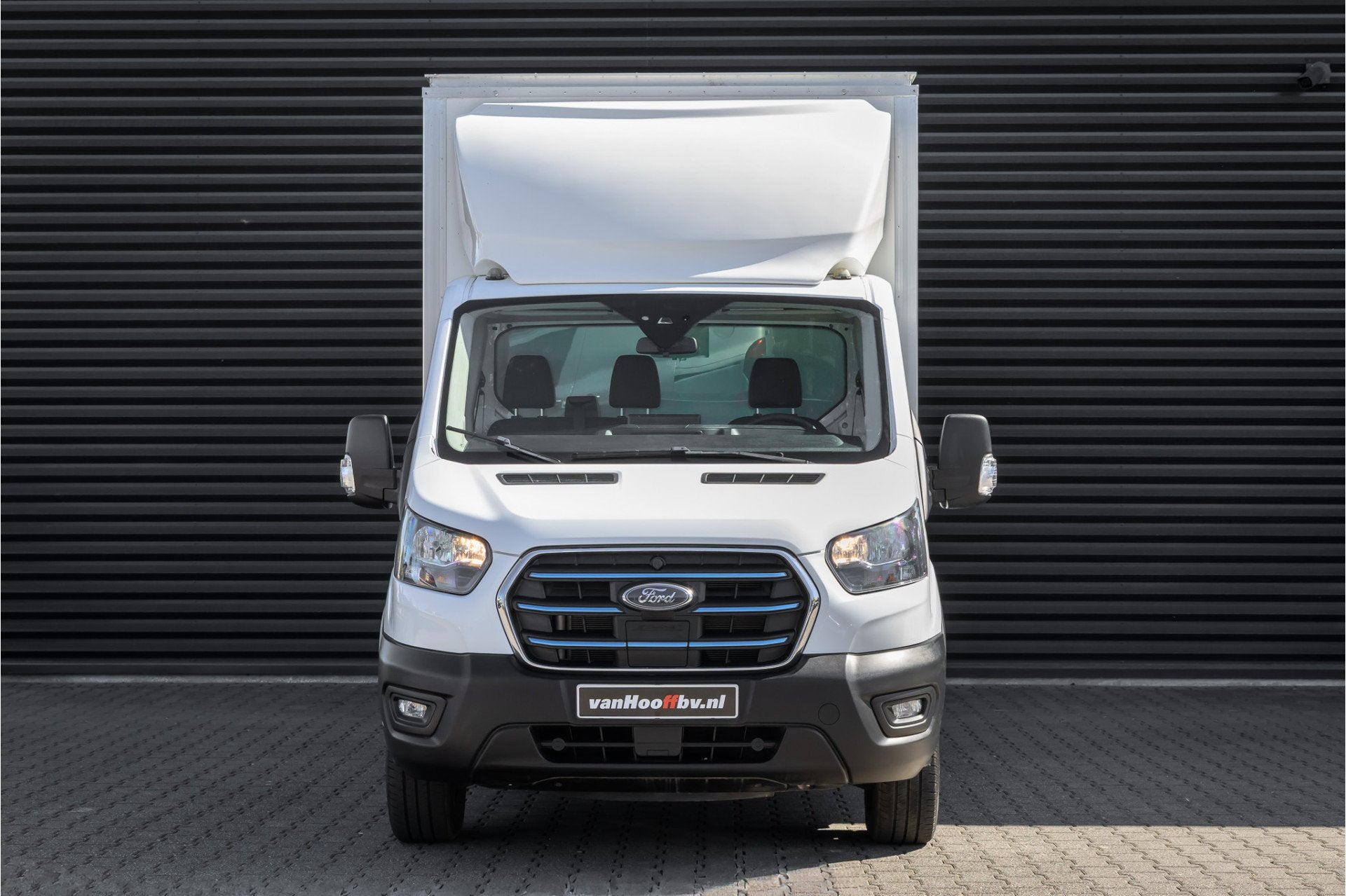 Ford E-Transit Bakwagen met laadklep d'Hollandia (bj 2025), Automaat, Gebruikt, Zwart, Wit