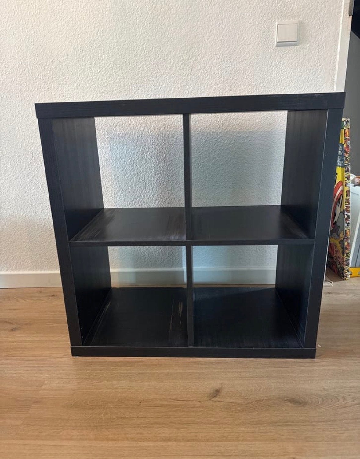 Ikea kallax vakkenkastje met 4 vakken, Ophalen, Met plank(en), Gebruikt, 50 tot 100 cm