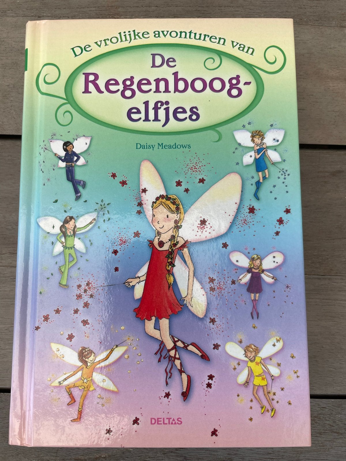 De vrolijke avonturen van de Regenboogelfjes - Daisy Meadows, Boeken, Ophalen of Verzenden, Zo goed als nieuw, Fictie algemeen