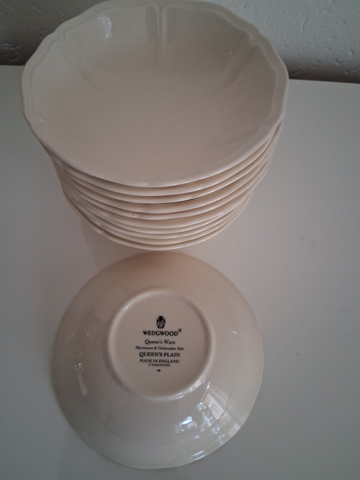 Wedgwood Queens Plain DESSERT/PAP SCHAALTJES, Huis en Inrichting, Keuken | Servies, Ophalen of Verzenden, Zo goed als nieuw, Porselein