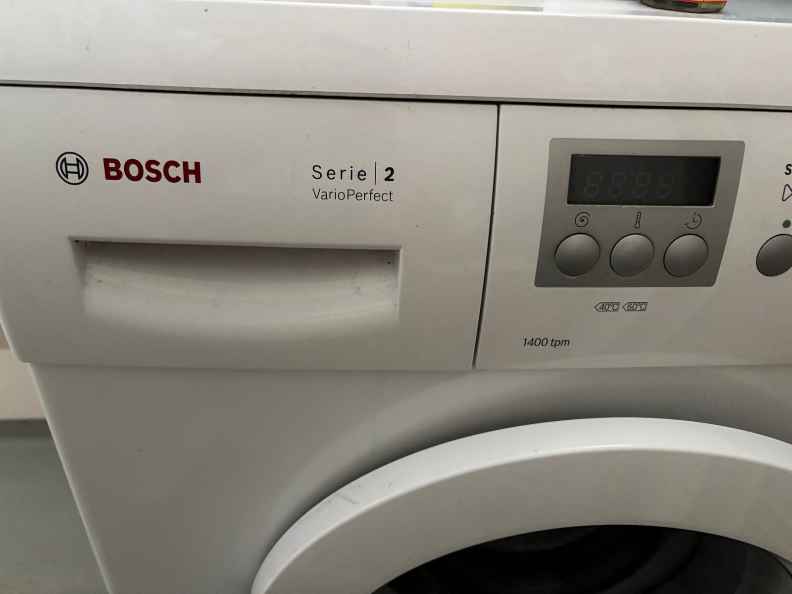 BOSCH wasmachine, Ophalen, Zo goed als nieuw, 1200 tot 1600 toeren, 85 tot 90 cm