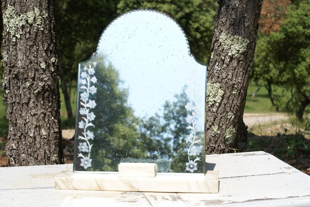 Brocante - Oude spiegel op marmeren voet!, Huis en Inrichting, Woonaccessoires | Spiegels, Ophalen, Minder dan 50 cm, Gebruikt