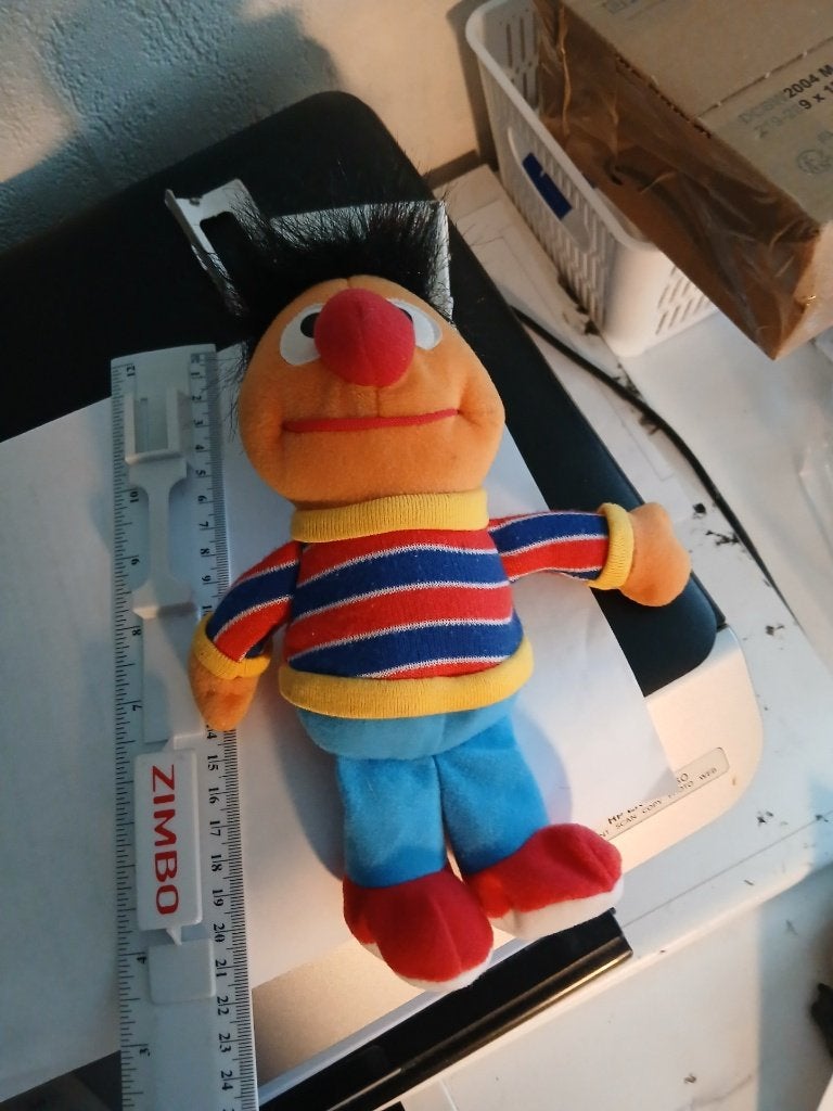 Ernie, Sesamstraat figuur, 20 cm, Kinderen en Baby's, Speelgoed | Knuffels en Pluche, Overige karakters, Verzenden, Gebruikt, Overige typen
